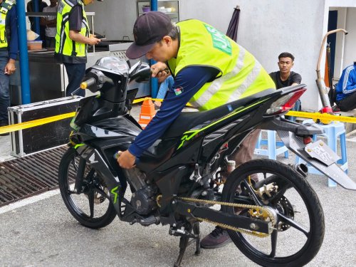 KL Traffic Police continue crackdown on noisy bikes