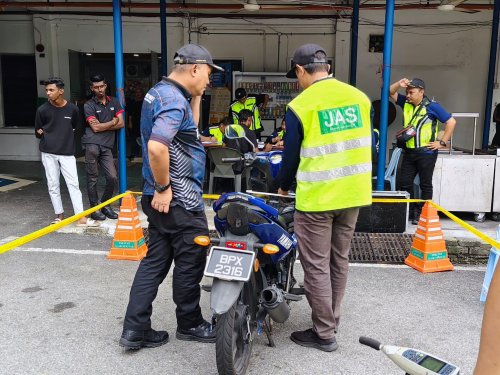 KL Traffic Police continue crackdown on noisy bikes
