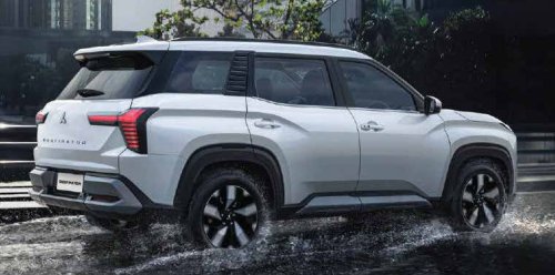 Mitsubishi Destinator, Mitsubishi, SUV, 2025 Mitsubishi Destinator debuts in Indonesia – new global three-row SUV for with 1.5T, CVT; CR-V size