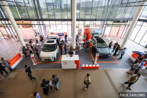 PACE 2025: Check out the Zeekr 7X and 009 – book with Carro and get a free 22 kW wallbox; deals await