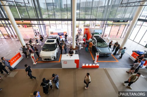 PACE 2025: Check out the Zeekr 7X and 009 – book with Carro and get a free 22 kW wallbox; deals await