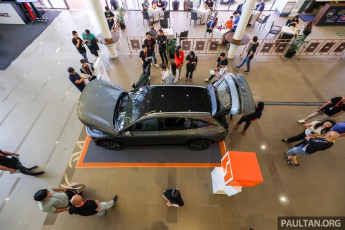 PACE 2025: Check out the Zeekr 7X and 009 – book with Carro and get a free 22 kW wallbox; deals await