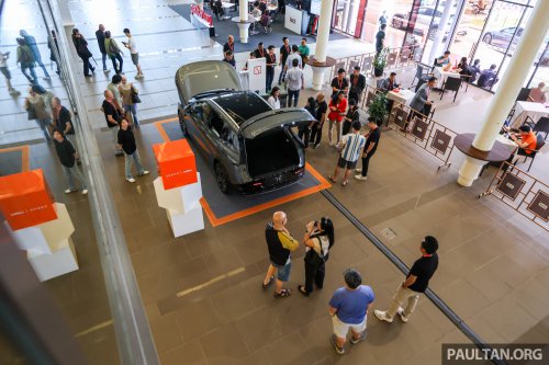 PACE 2025: Check out the Zeekr 7X and 009 – book with Carro and get a free 22 kW wallbox; deals await