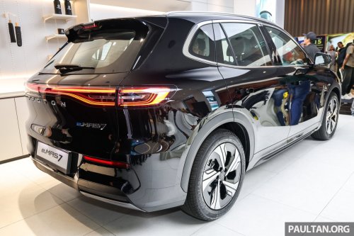 Proton, Proton eMas 7 deliveries in 1H 2025 reach 4,003 units – still Malaysia’s best-selling EV, 250 units exported
