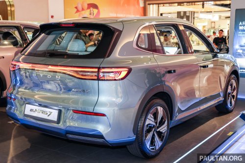 Proton eMas 5 amasses over 10,000 bookings, 7,413 Proton eMas 7 sold as of end-Oct; Malaysia’s No 1 EV