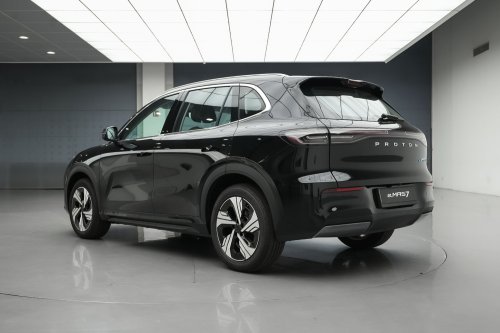 Proton eMas 5 amasses over 10,000 bookings, 7,413 Proton eMas 7 sold as of end-Oct; Malaysia’s No 1 EV