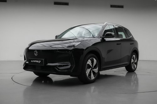 Proton eMas 5 amasses over 10,000 bookings, 7,413 Proton eMas 7 sold as of end-Oct; Malaysia’s No 1 EV