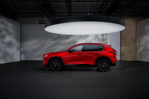 2026 Mazda CX-5 revealed – more practical 3rd gen, 15.6-inch touchscreen, 141 PS 2.5L NA mild hybrid