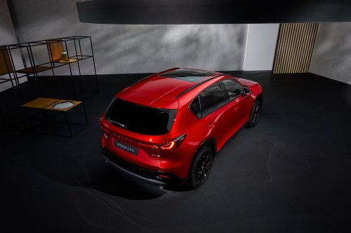 2026 Mazda CX-5 revealed – more practical 3rd gen, 15.6-inch touchscreen, 141 PS 2.5L NA mild hybrid