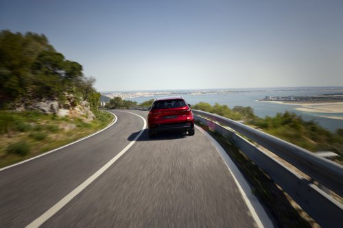 2026 Mazda CX-5 revealed – more practical 3rd gen, 15.6-inch touchscreen, 141 PS 2.5L NA mild hybrid