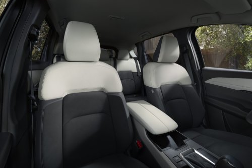 2026 Mazda CX-5 revealed – more practical 3rd gen, 15.6-inch touchscreen, 141 PS 2.5L NA mild hybrid