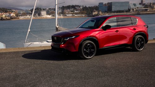 2026 Mazda CX-5 revealed – more practical 3rd gen, 15.6-inch touchscreen, 141 PS 2.5L NA mild hybrid
