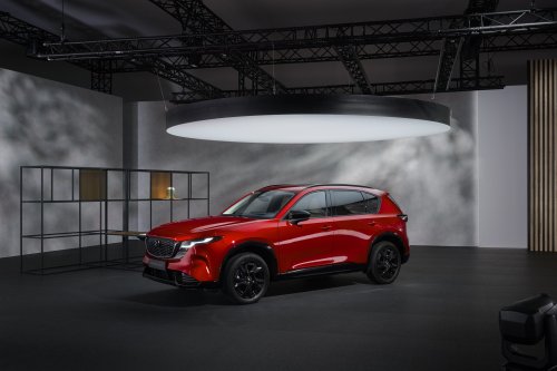 2026 Mazda CX-5 revealed – more practical 3rd gen, 15.6-inch touchscreen, 141 PS 2.5L NA mild hybrid