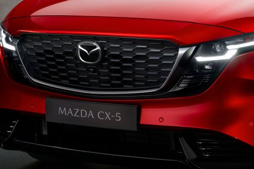 2026 Mazda CX-5 revealed – more practical 3rd gen, 15.6-inch touchscreen, 141 PS 2.5L NA mild hybrid