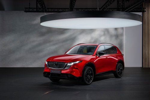 2026 Mazda CX-5 revealed – more practical 3rd gen, 15.6-inch touchscreen, 141 PS 2.5L NA mild hybrid