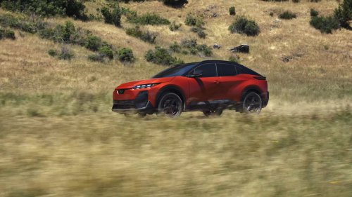 2026 Subaru Uncharted debuts in the US – up to 338 hp, 483 km EV range; sister model to Toyota C-HR+