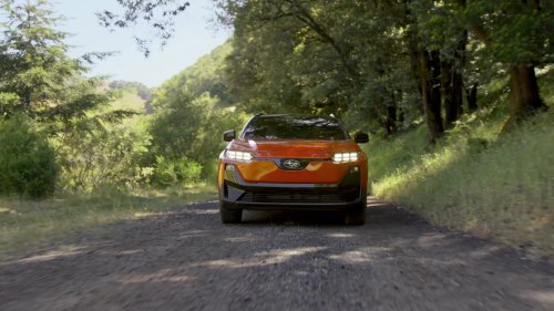2026 Subaru Uncharted debuts in the US – up to 338 hp, 483 km EV range; sister model to Toyota C-HR+