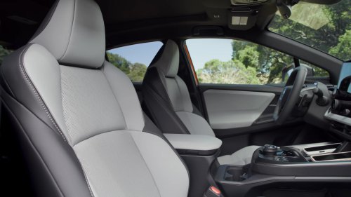 2026 Subaru Uncharted debuts in the US – up to 338 hp, 483 km EV range; sister model to Toyota C-HR+