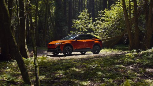 2026 Subaru Uncharted debuts in the US – up to 338 hp, 483 km EV range; sister model to Toyota C-HR+