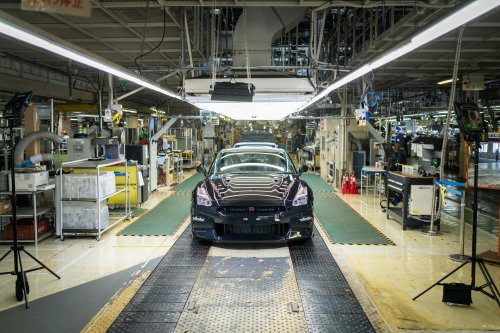 Nissan GT-R production has ended after 18 years – 48,000 units; final car is a Premium Edition T-Spec