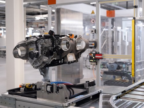 2026 BMW iX3 50 xDrive EV – 10% lighter, 40% less energy loss, 20% less costs compared to predecessor
