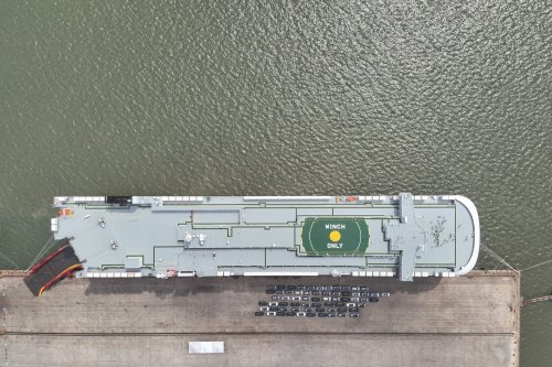 BYD Zhengzhou ship delivers BYD cars to Malaysia – shorter delivery times, greater volumes promised