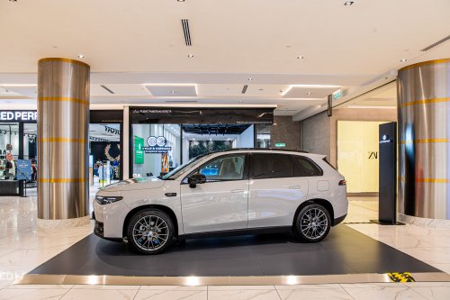 Leapmotor, Peugeot, Cycle & Carriage launches pop-up store in 1 Utama – showcases both Leapmotor and Peugeot models