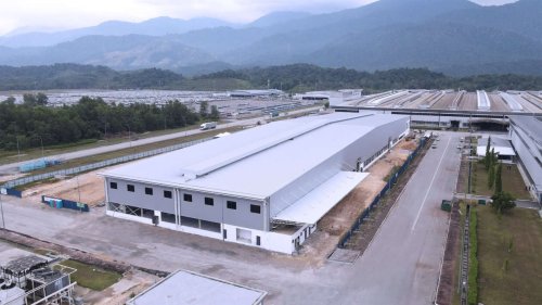 Proton, Proton’s dedicated EV plant in Tg Malim launched – CKD eMas 7 kicks off production, eMas 5 next up