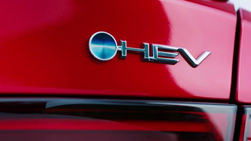 Toyota Vios Hybrid to debut in Thailand on August 21 – B-seg sedan to get hybrid system from Yaris Cross?