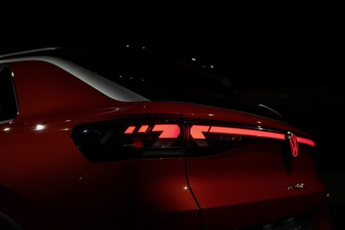 2025 Volkswagen T-Roc revealed – second-gen ‘Golf SUV’ is longer, 1.5L eTSI MHEV, column gear selector