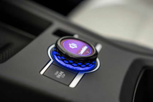 2025 Volkswagen T-Roc revealed – second-gen ‘Golf SUV’ is longer, 1.5L eTSI MHEV, column gear selector