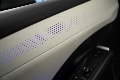 2025 Volkswagen T-Roc revealed – second-gen ‘Golf SUV’ is longer, 1.5L eTSI MHEV, column gear selector