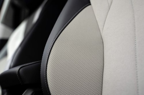 2025 Volkswagen T-Roc revealed – second-gen ‘Golf SUV’ is longer, 1.5L eTSI MHEV, column gear selector