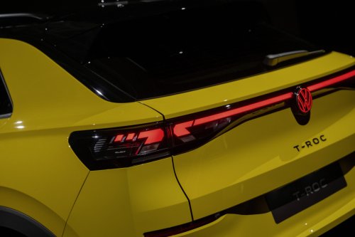 2025 Volkswagen T-Roc revealed – second-gen ‘Golf SUV’ is longer, 1.5L eTSI MHEV, column gear selector