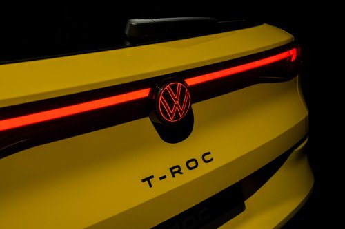2025 Volkswagen T-Roc revealed – second-gen ‘Golf SUV’ is longer, 1.5L eTSI MHEV, column gear selector
