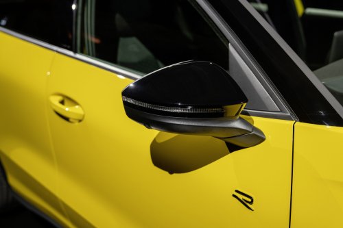 2025 Volkswagen T-Roc revealed – second-gen ‘Golf SUV’ is longer, 1.5L eTSI MHEV, column gear selector