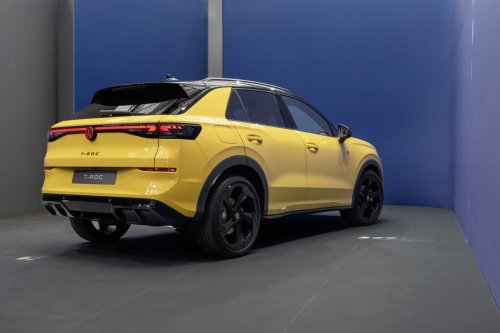 Volkswagen, Volkswagen Golf, SUV, 2025 Volkswagen T-Roc revealed – second-gen ‘Golf SUV’ is longer, 1.5L eTSI MHEV, column gear selector
