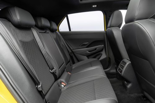 2025 Volkswagen T-Roc revealed – second-gen ‘Golf SUV’ is longer, 1.5L eTSI MHEV, column gear selector