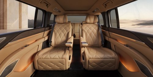 Yangwang U8L in China – BYD’s ultra-luxurious 6-seater REEV SUV rivals Rolls-Royce Cullinan; RM769k