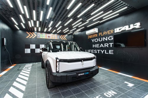 iCaur Malaysia opens Glenmarie outlet by Absolute Motor – brand’s first dealership in Malaysia, worldwide