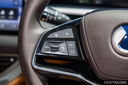 Denza D9 tax-free prices unchanged for 2025 units as MY2026 is prepared – RM259k FWD, RM309k AWD