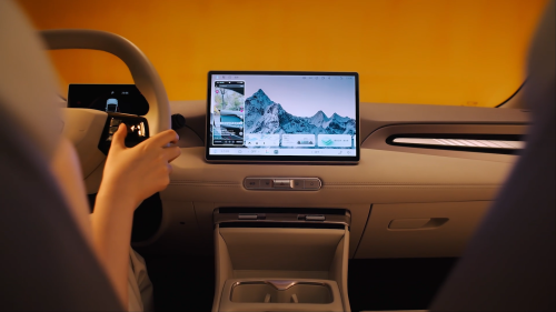 2025 MG4 gets rounded styling under pressure to improve China sales; semi-solid-state battery in Sept