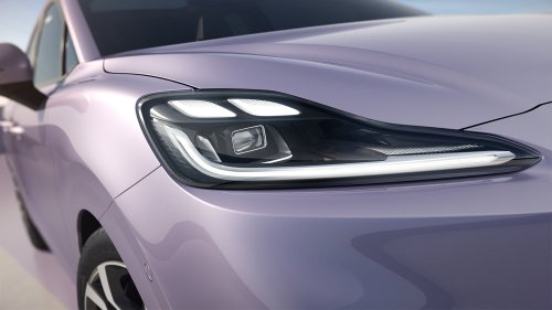 2025 MG4 gets rounded styling under pressure to improve China sales; semi-solid-state battery in Sept