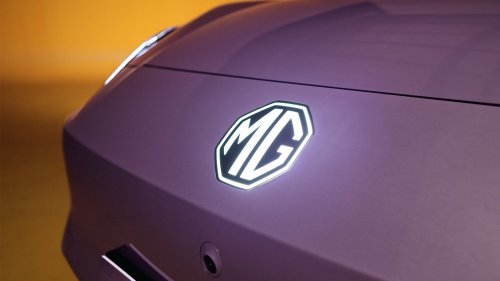 2025 MG4 gets rounded styling under pressure to improve China sales; semi-solid-state battery in Sept