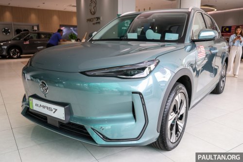 Proton eMas 7 now comes with free tonneau cover for existing, new customers – OTA brings Apple CarPlay