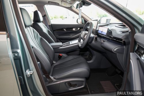 Proton eMas 7 now comes with free tonneau cover for existing, new customers – OTA brings Apple CarPlay