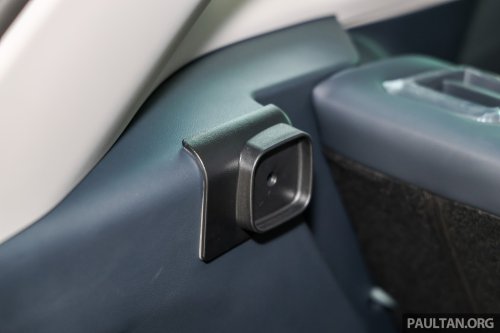 Proton eMas 7 now comes with free tonneau cover for existing, new customers – OTA brings Apple CarPlay