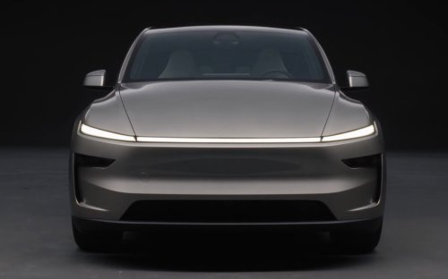 2026 Tesla Model Y in China updated to get larger 16-inch screen, black headlining from 6-seater Model Y L