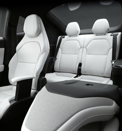 2026 Tesla Model Y in China updated to get larger 16-inch screen, black headlining from 6-seater Model Y L