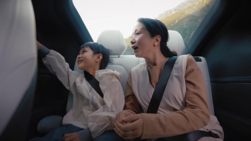 2026 Tesla Model Y in China updated to get larger 16-inch screen, black headlining from 6-seater Model Y L
